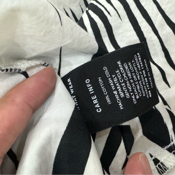 Who What Wear Asymmetrical Top - Picture 2 of 3